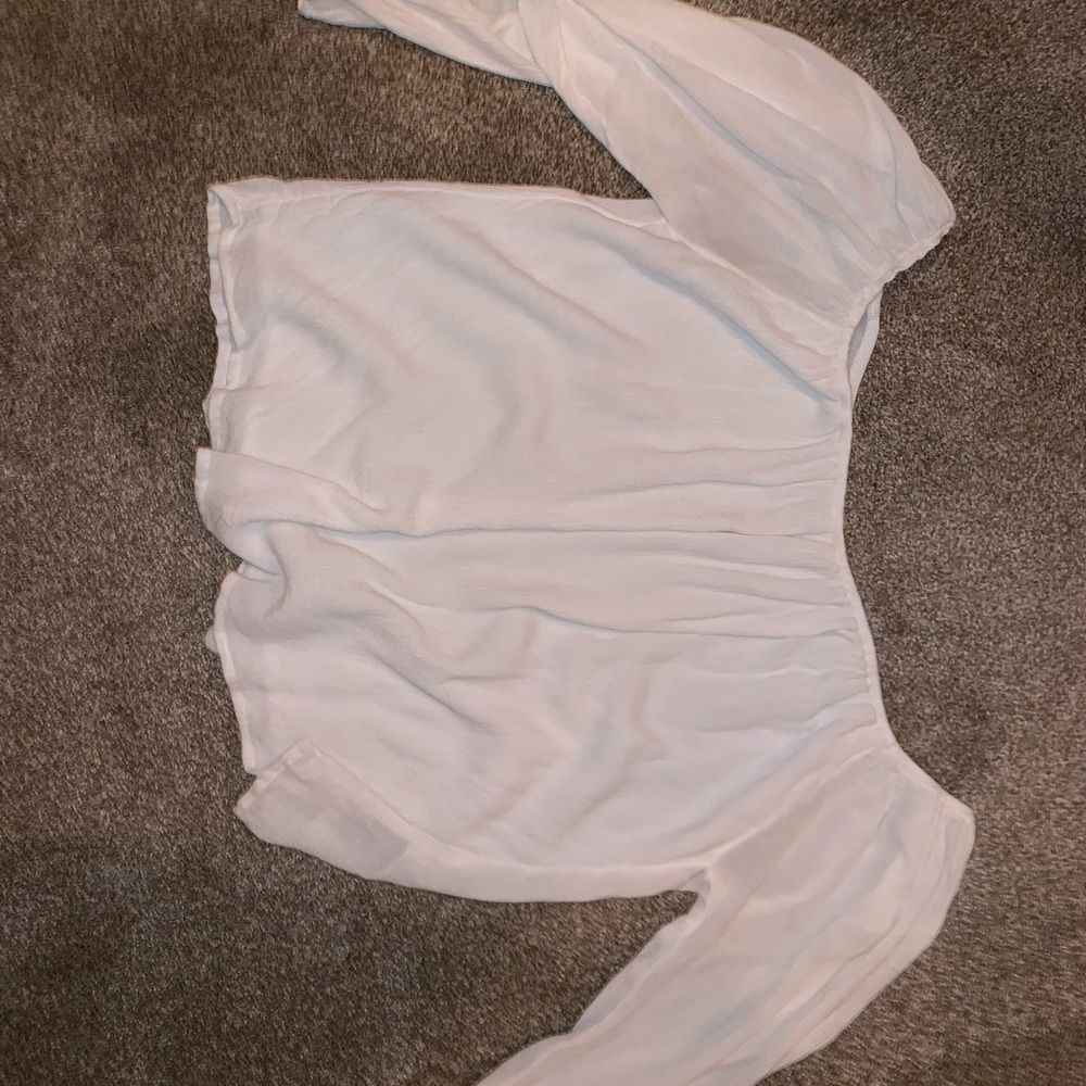 Hollister white off the should top